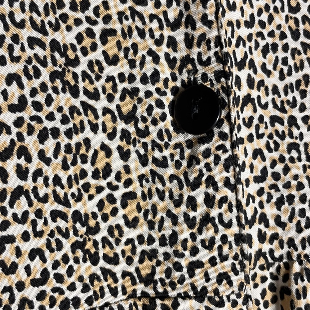 Cheetah Print blouse - Picture 2 of 4